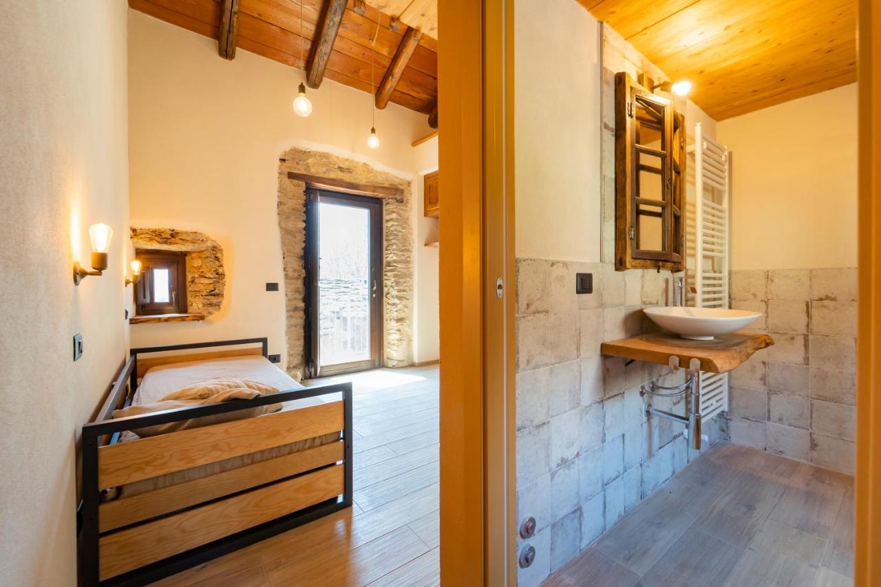 Country House Le Gaie Allegre Villar San Costanzo Eksteriør bilde
