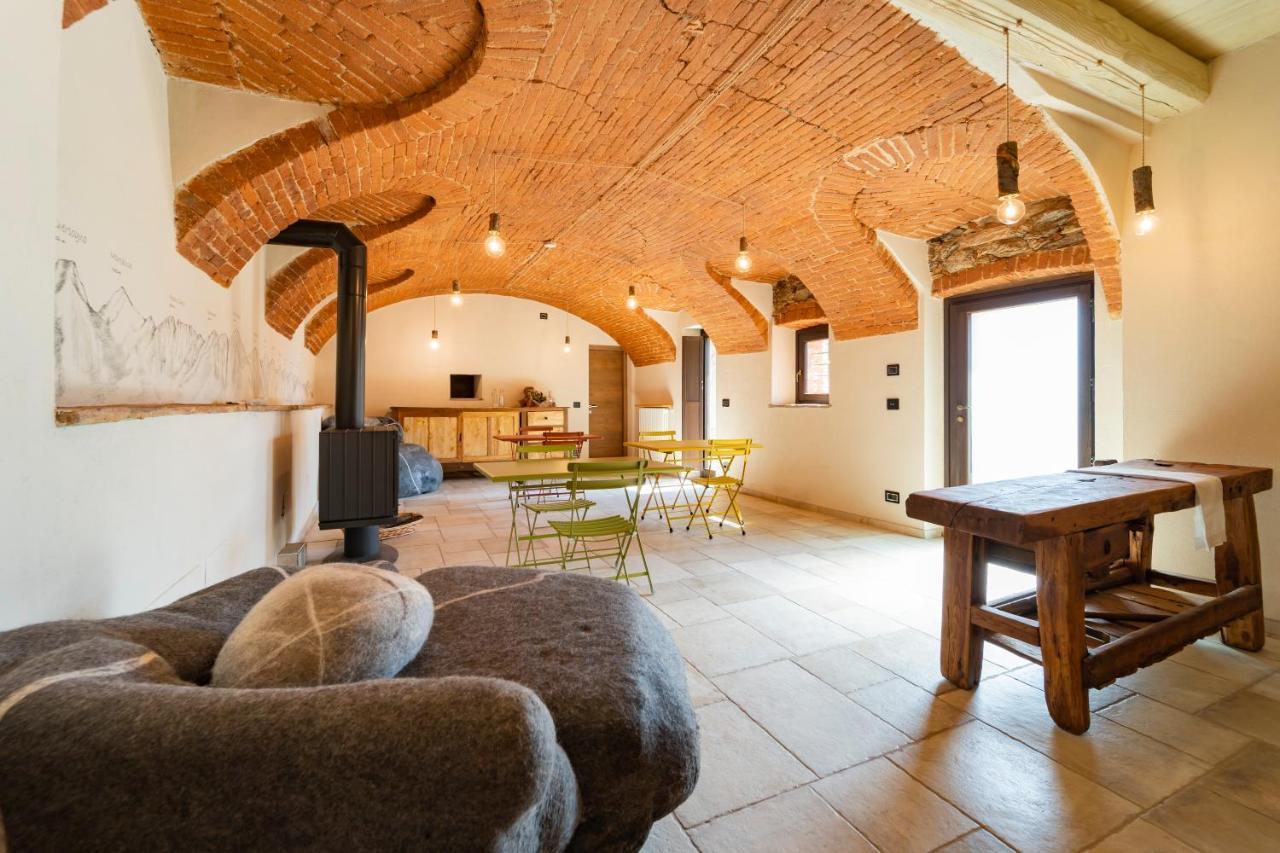 Country House Le Gaie Allegre Villar San Costanzo Eksteriør bilde